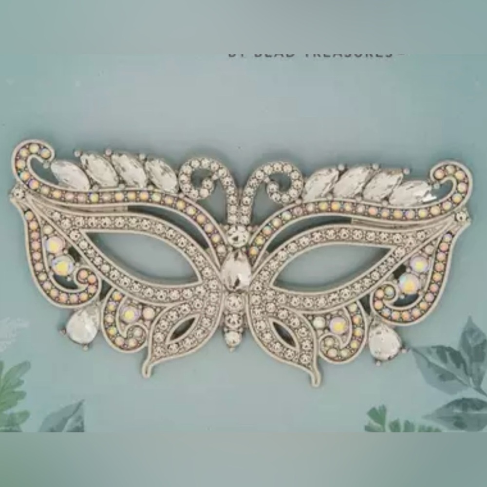 Masquerade Mask Iridescent Rhinestone Brooch, Lapel pin - Picture 2 of 4